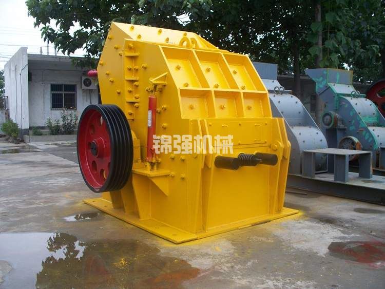 制砂機(jī)一套多少錢(qián)一臺(tái)(圖4) 制砂機(jī)一套多少錢(qián)一臺(tái)