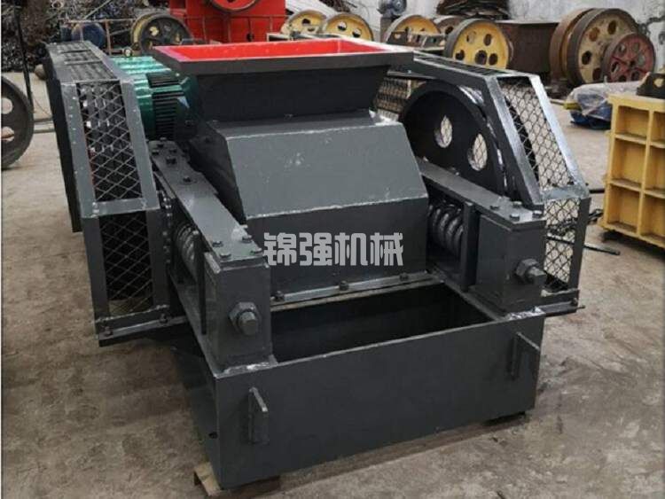 制砂機(jī)一套多少錢(qián)一臺(tái)(圖1) 制砂機(jī)一套多少錢(qián)一臺(tái)